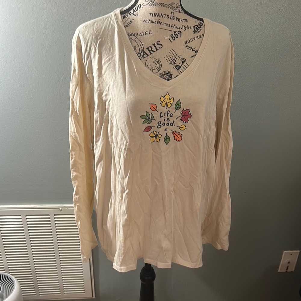 ☀️5/$20 Life is Good Cream Women's Top.